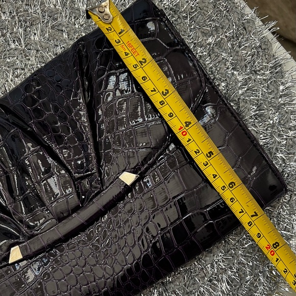 Vintage Deep Purple “Mock Croc” Clutch - Picture 9 of 11